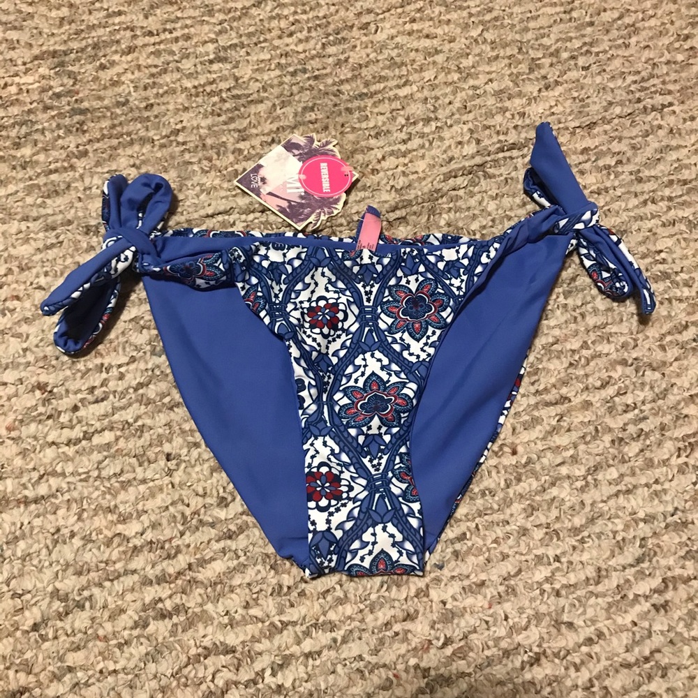 YMI swimwear blue patterned reversible bikini bottoms
